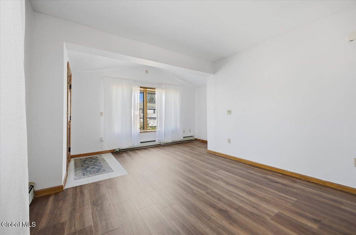 2734 Clyde Avenue Rotterdam NY 12306