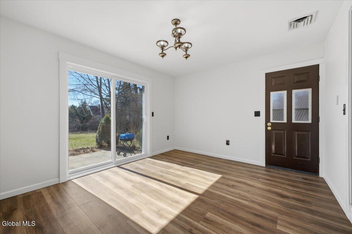 2734 Clyde Avenue Rotterdam NY 12306