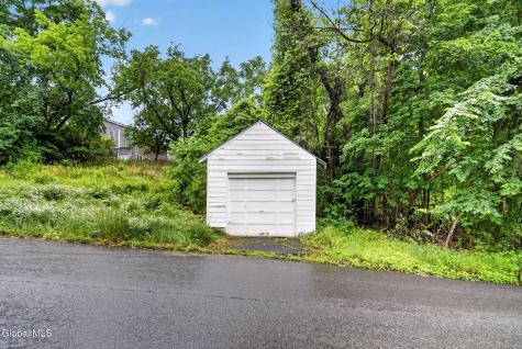 86 Mann Avenue Troy NY 12180