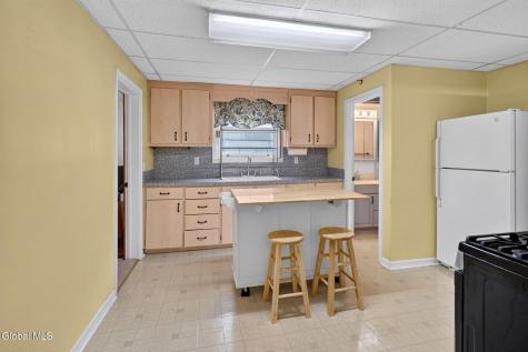 86 Mann Avenue Troy NY 12180