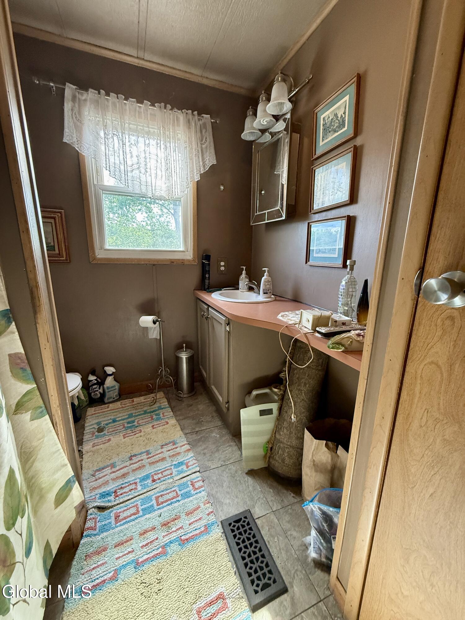 50 W Starbuck Lane Fort Ann NY 12827