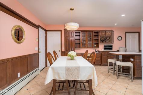 16 Macaffer Drive Menands NY 12204