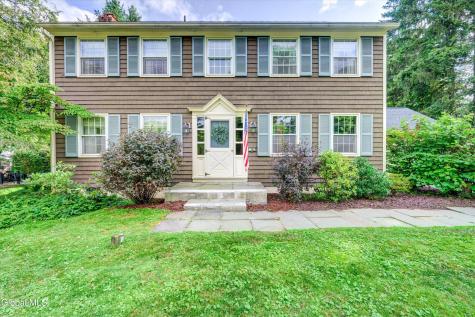 16 Macaffer Drive Menands NY 12204