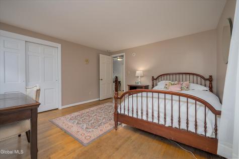 16 Macaffer Drive Menands NY 12204