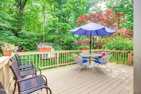 16 Macaffer Drive Menands NY 12204
