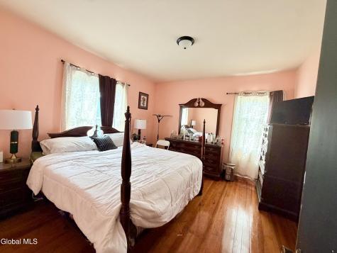 1002 Helderberg Avenue Schenectady NY 12306