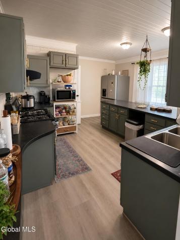 1002 Helderberg Avenue Schenectady NY 12306