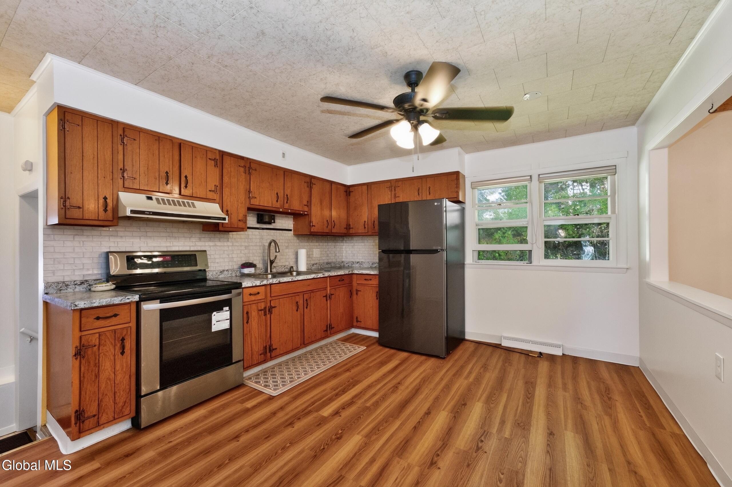 10 Brentwood Avenue Troy NY 12180