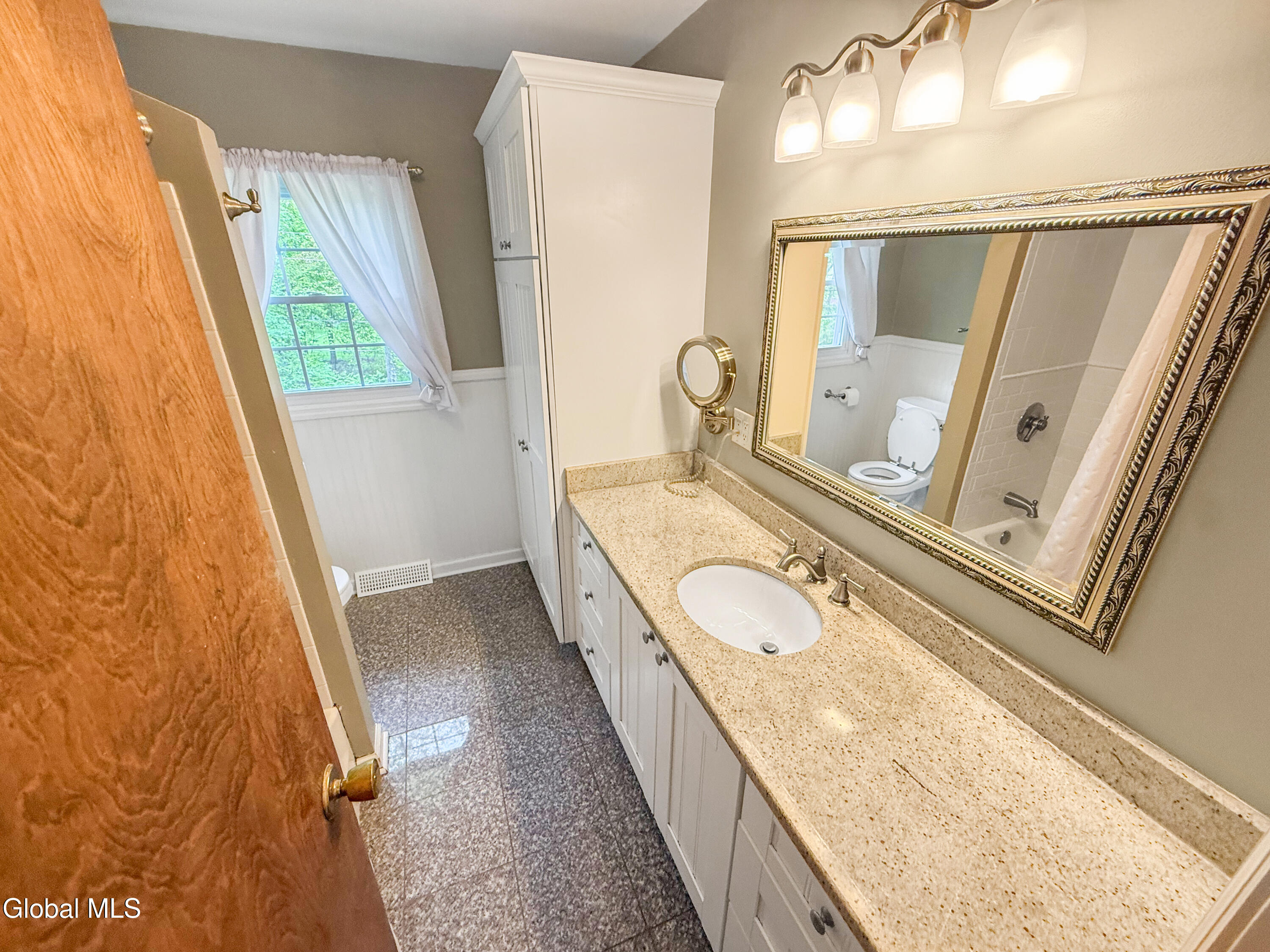 33 Fairway Avenue Delmar NY 12054