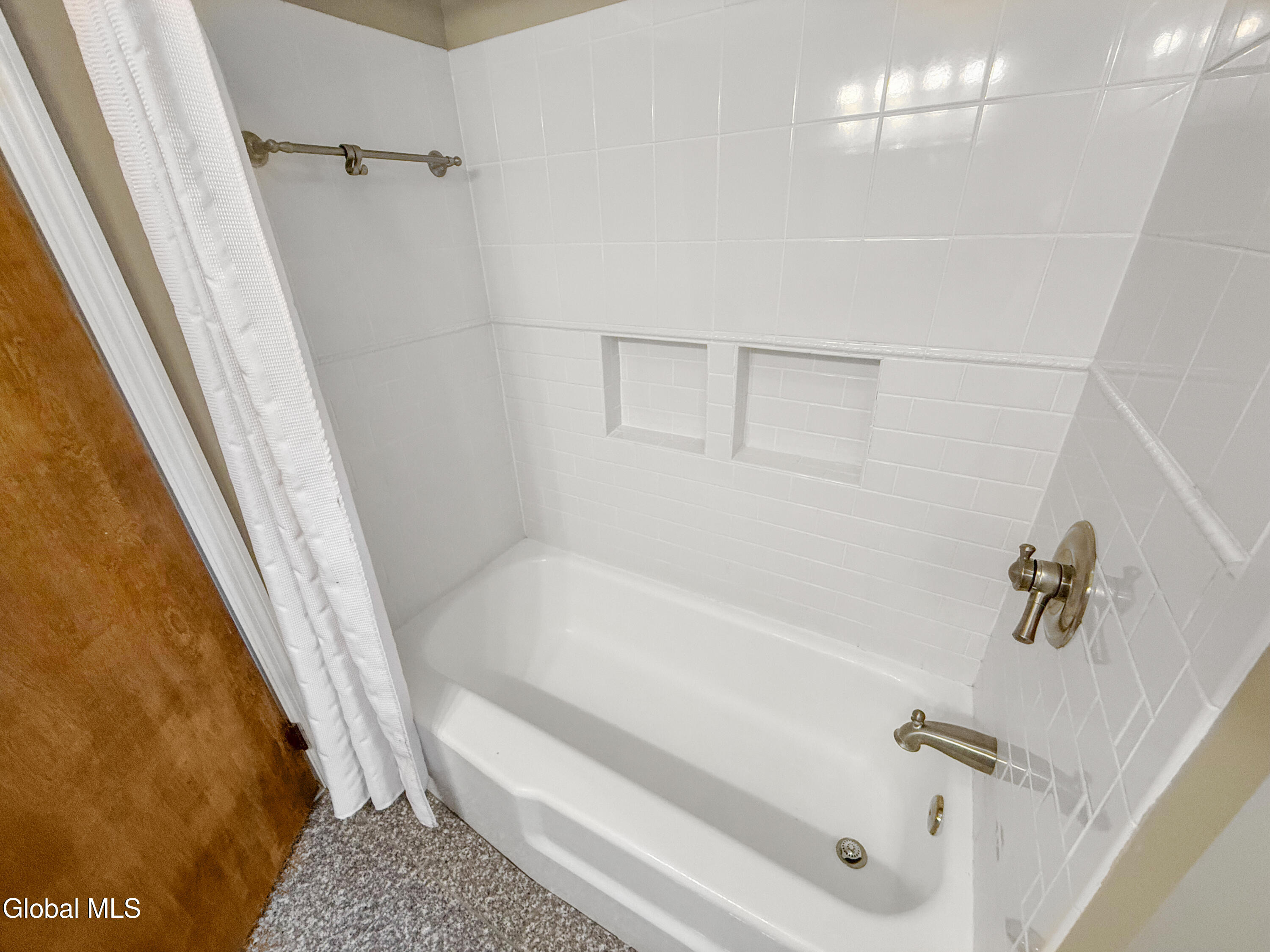 33 Fairway Avenue Delmar NY 12054