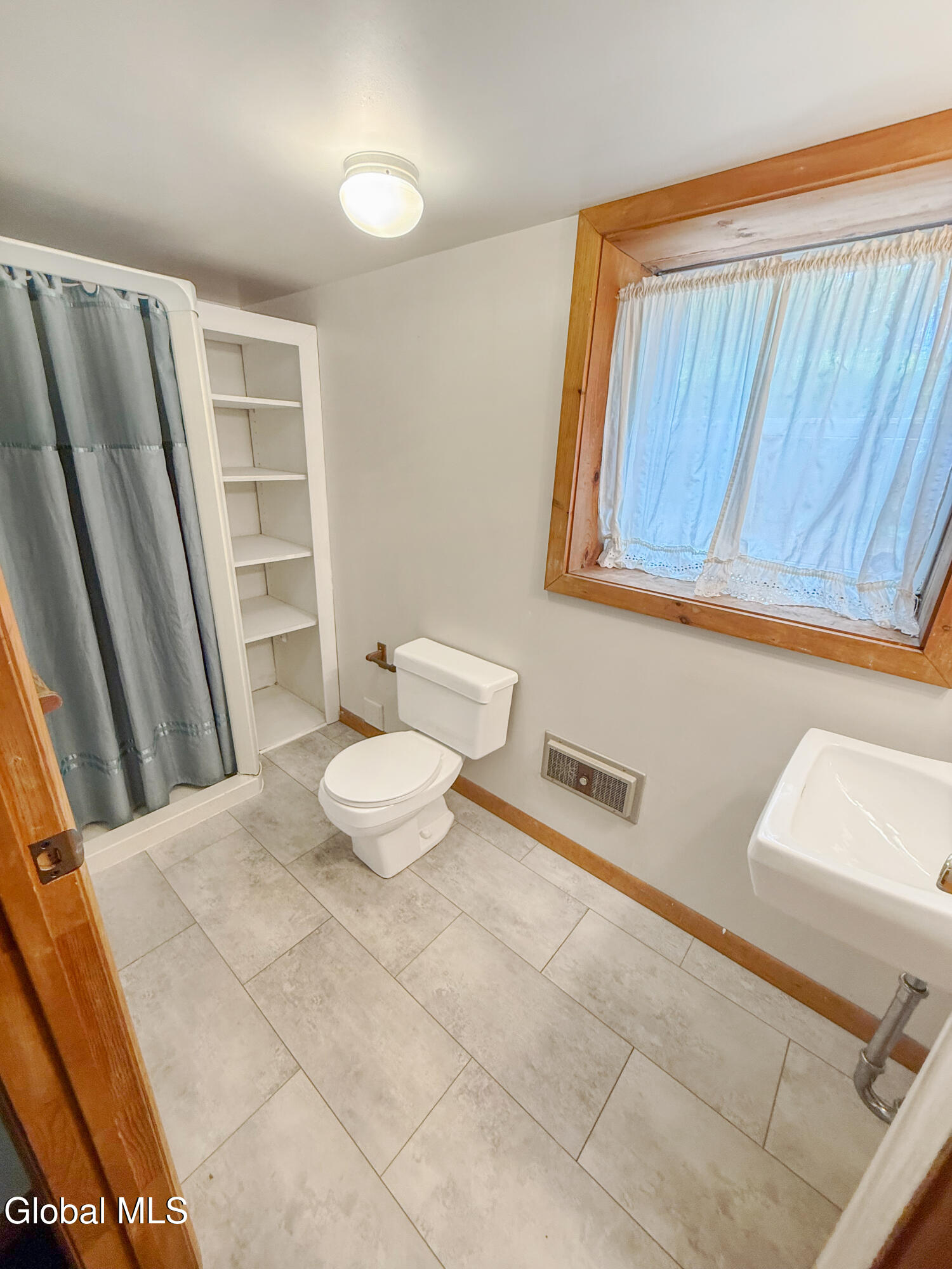33 Fairway Avenue Delmar NY 12054
