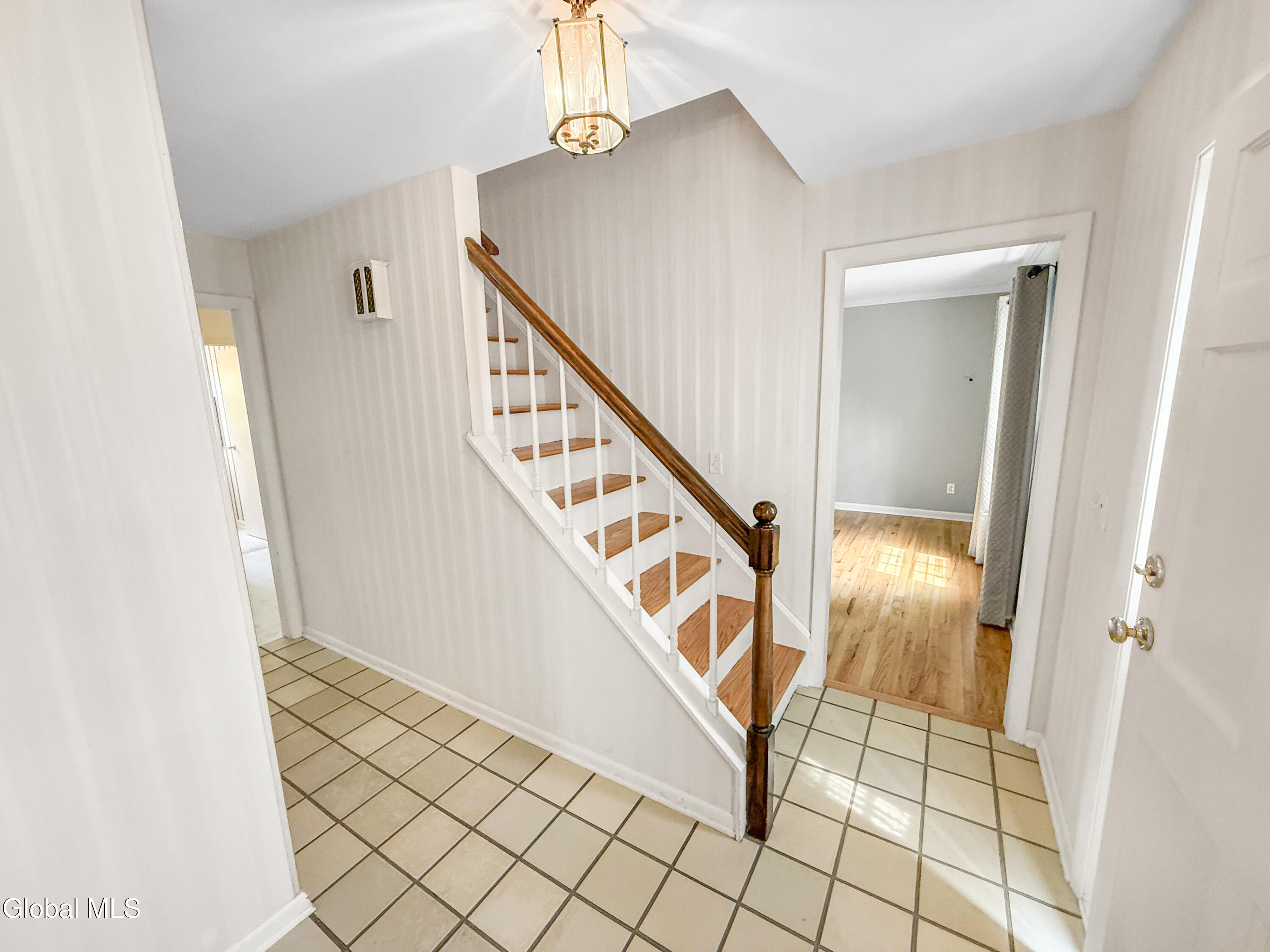 33 Fairway Avenue Delmar NY 12054