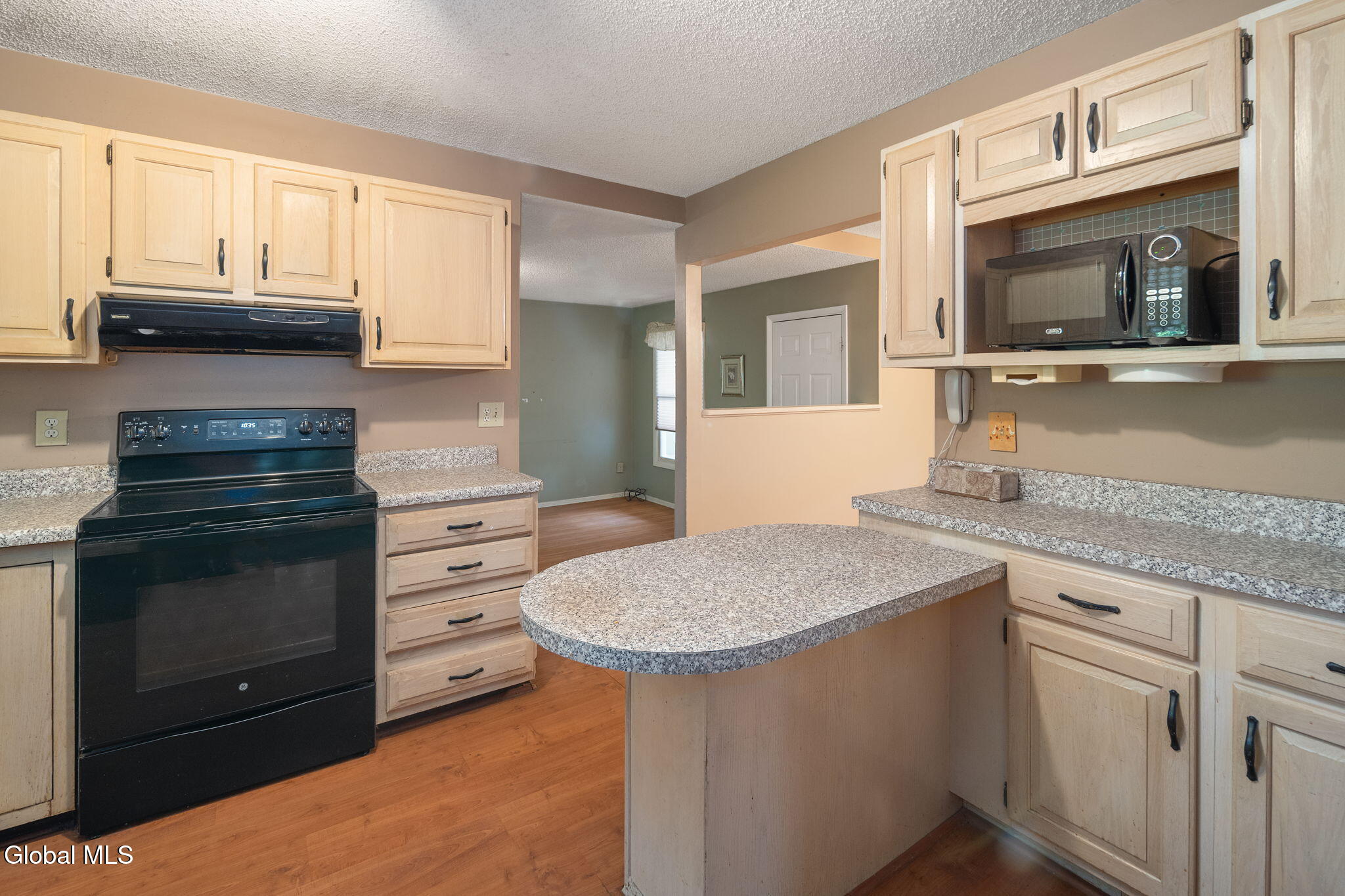 20 Longwood Drive Clifton Park NY 12065