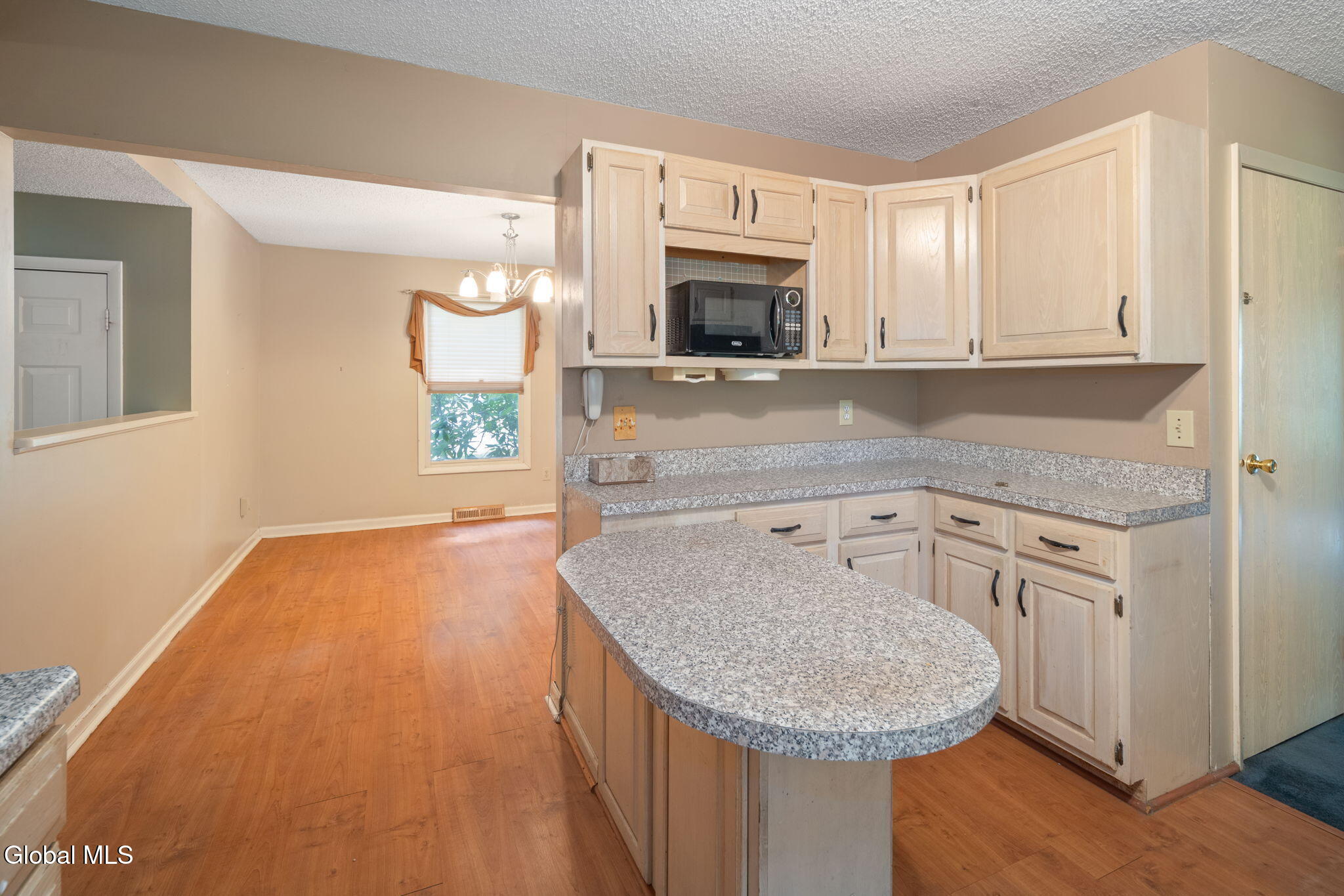 20 Longwood Drive Clifton Park NY 12065