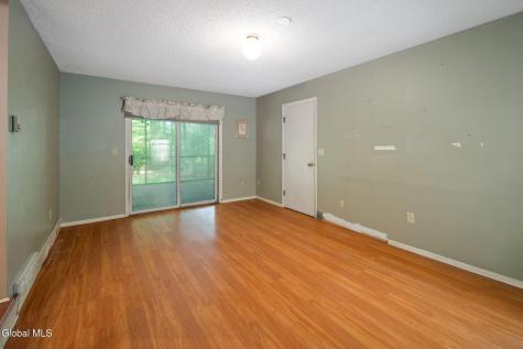 20 Longwood Drive Clifton Park NY 12065