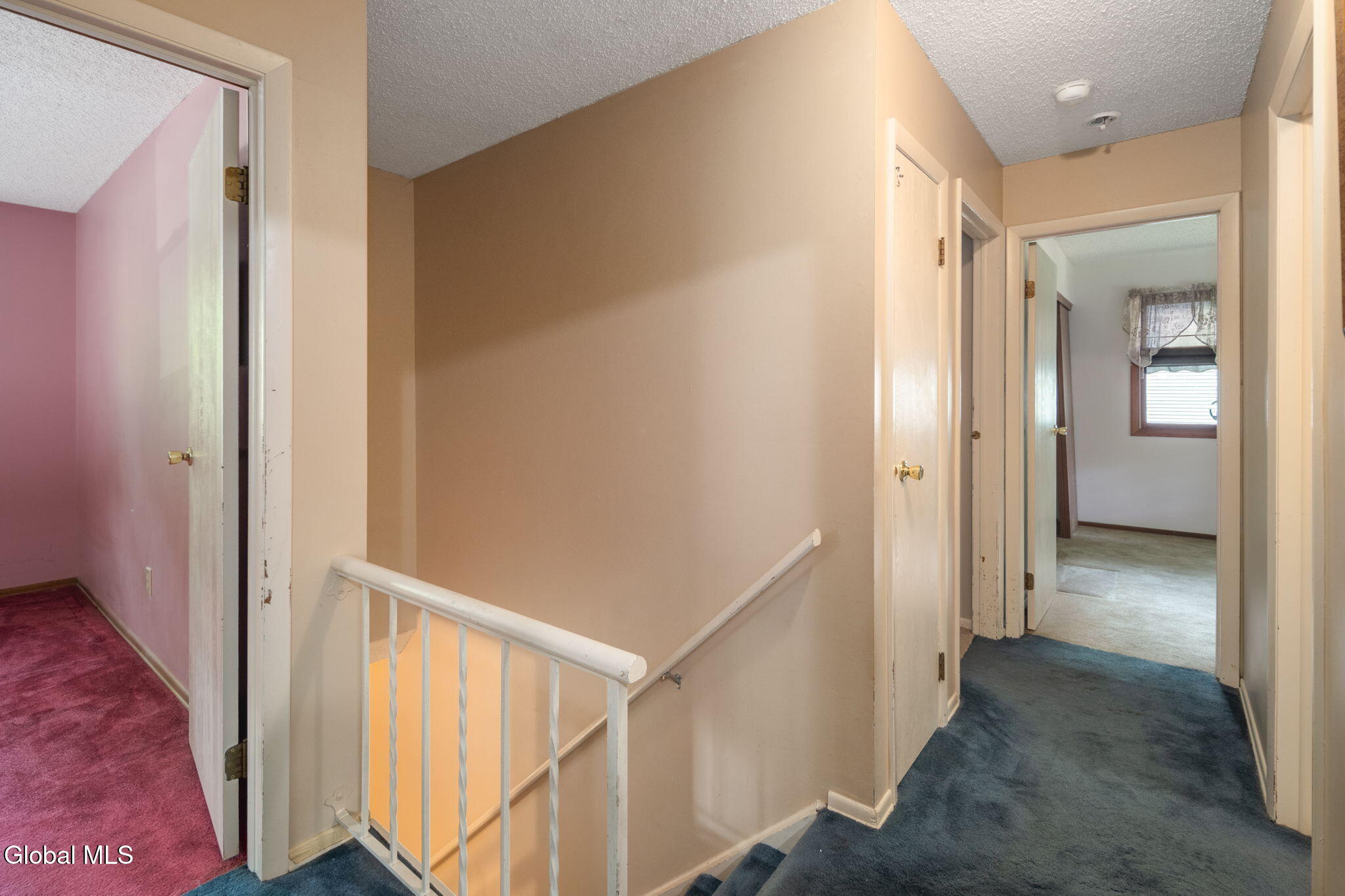 20 Longwood Drive Clifton Park NY 12065