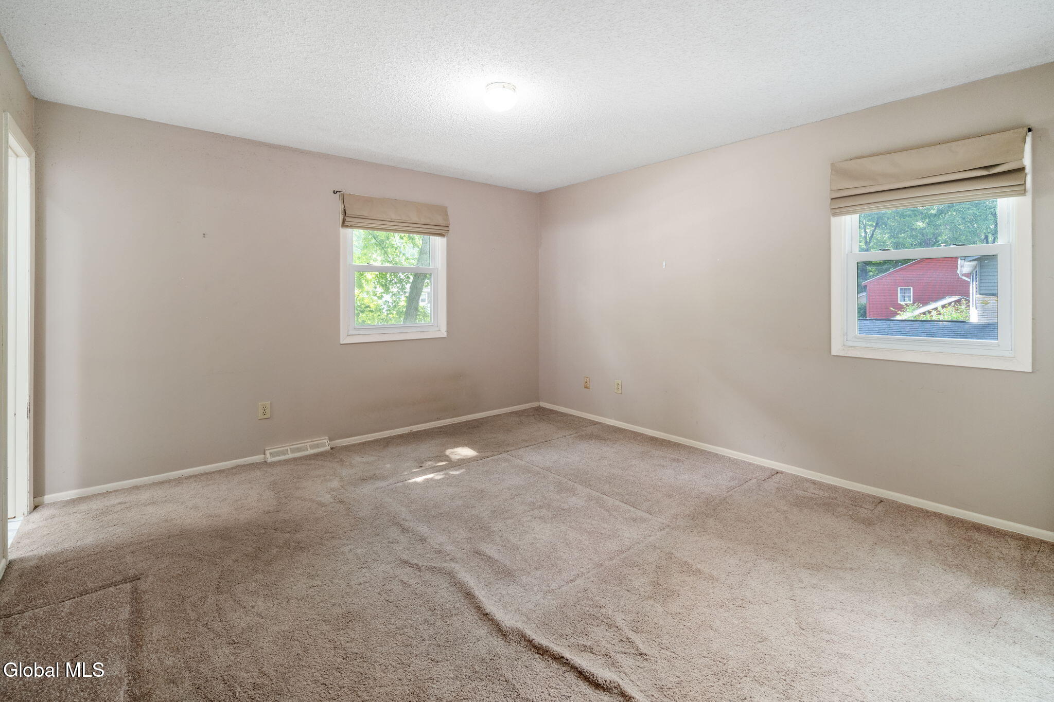 20 Longwood Drive Clifton Park NY 12065