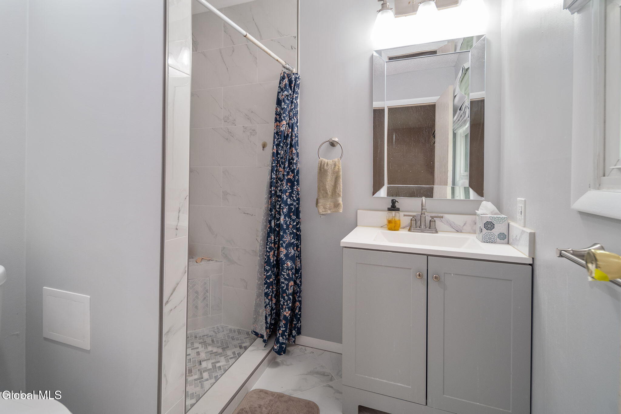 20 Longwood Drive Clifton Park NY 12065