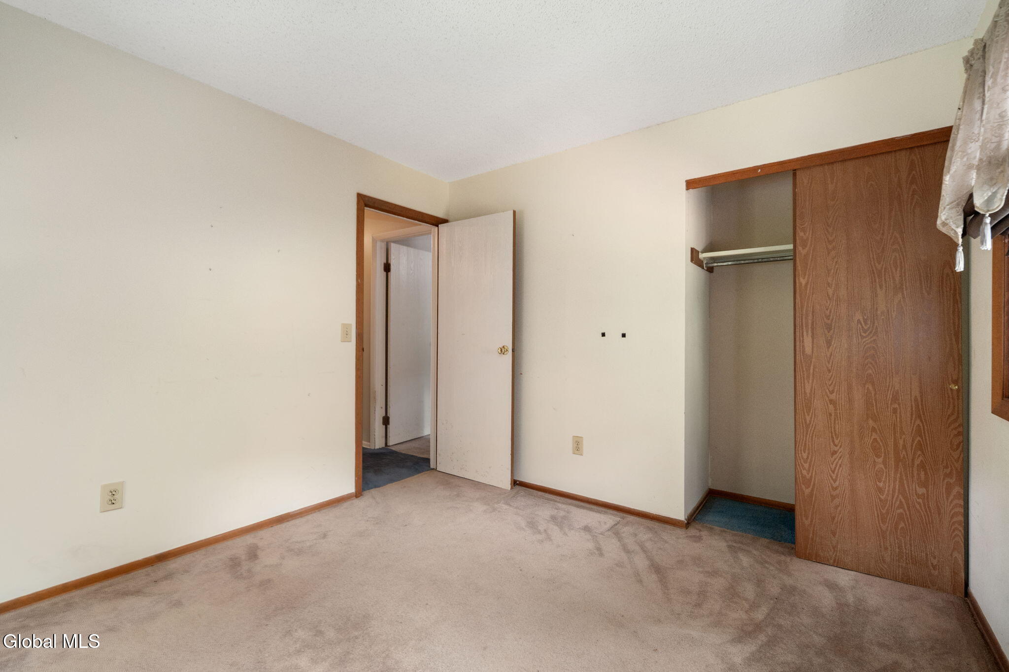 20 Longwood Drive Clifton Park NY 12065