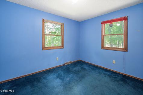 20 Longwood Drive Clifton Park NY 12065