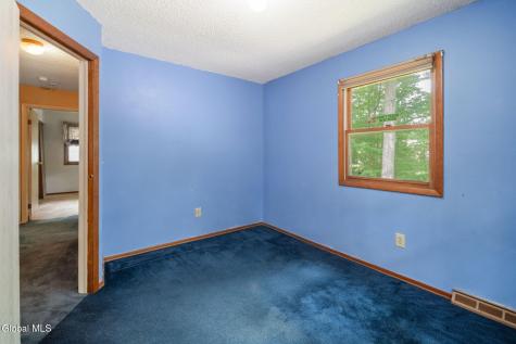 20 Longwood Drive Clifton Park NY 12065