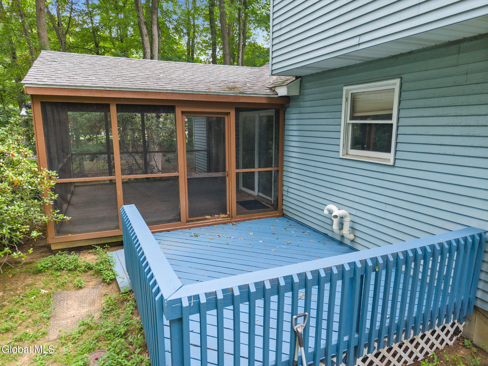 20 Longwood Drive Clifton Park NY 12065