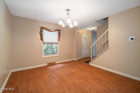 20 Longwood Drive Clifton Park NY 12065
