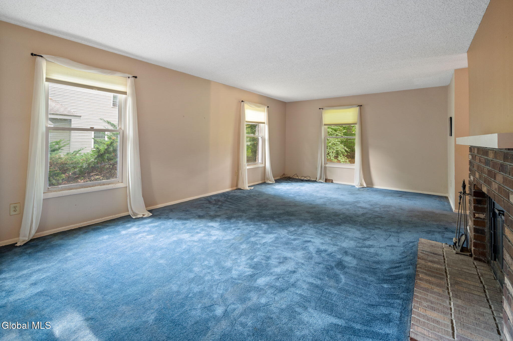 20 Longwood Drive Clifton Park NY 12065
