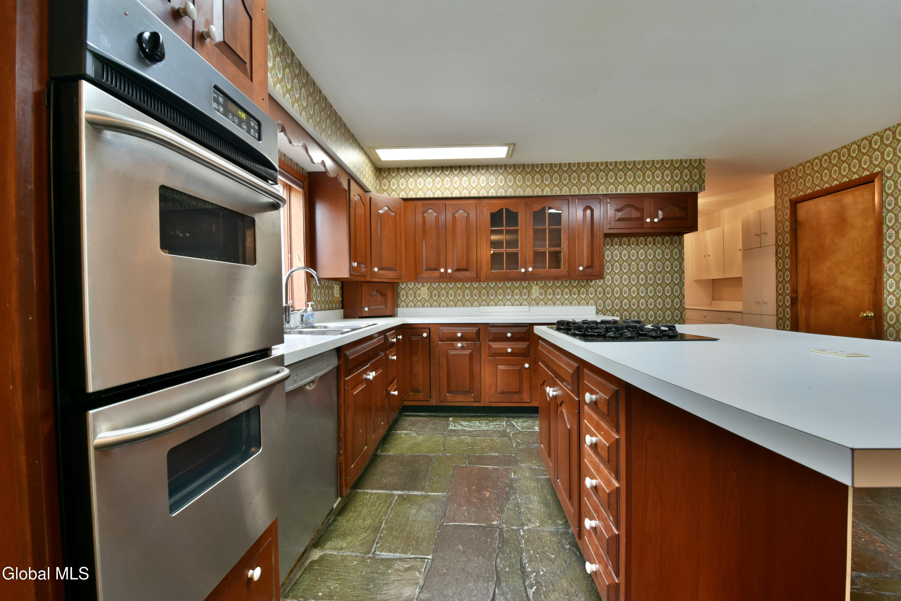 913 Hudson River Road Mechanicville NY 12118