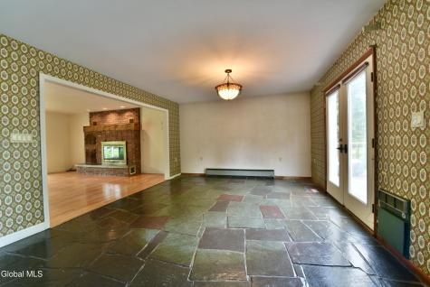 913 Hudson River Road Mechanicville NY 12118