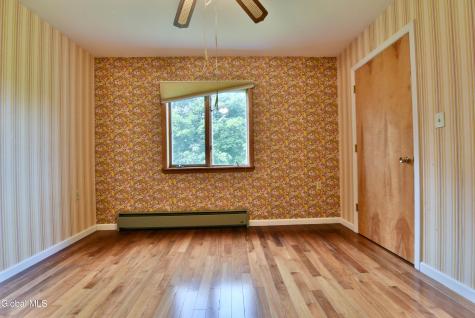 913 Hudson River Road Mechanicville NY 12118