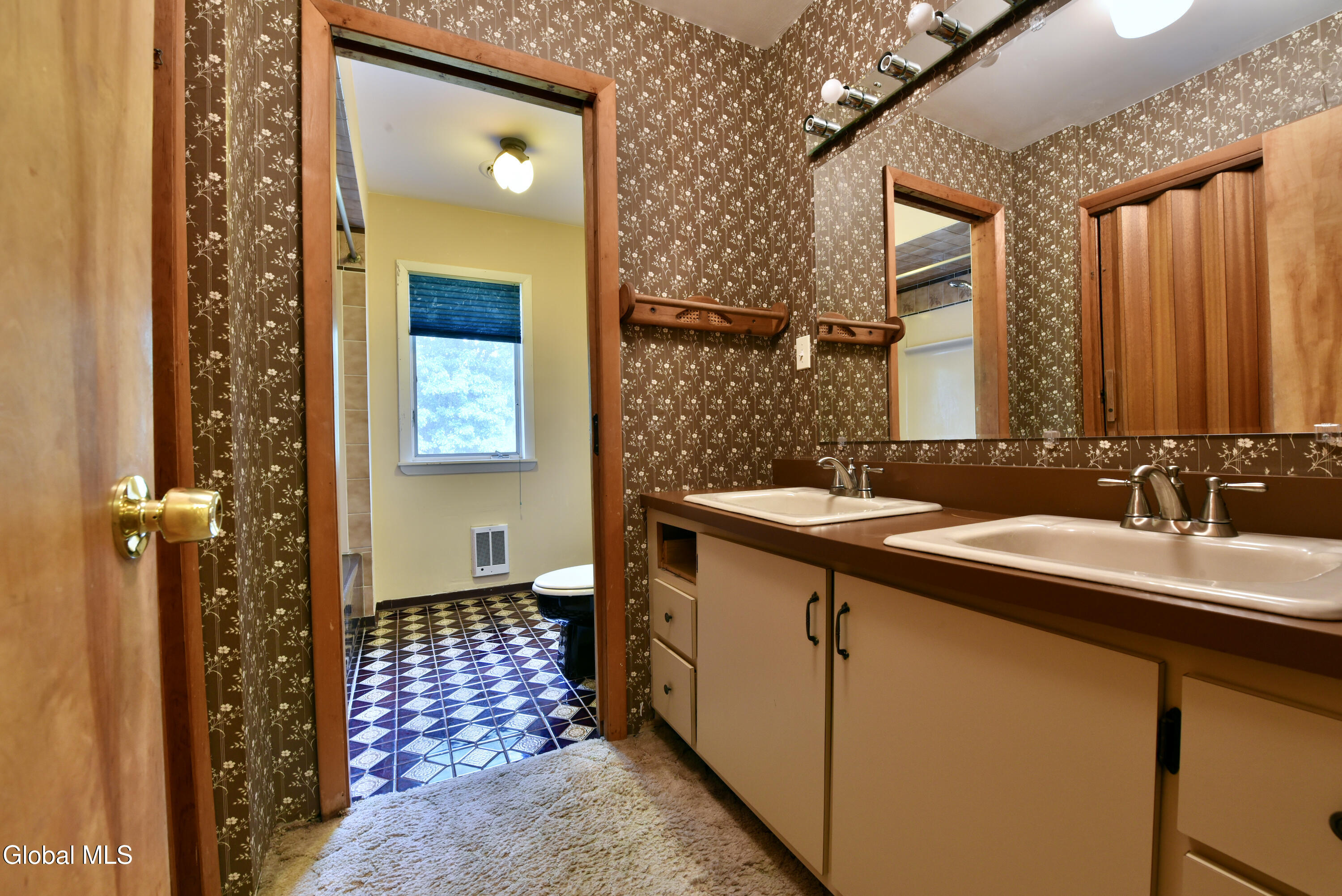 913 Hudson River Road Mechanicville NY 12118
