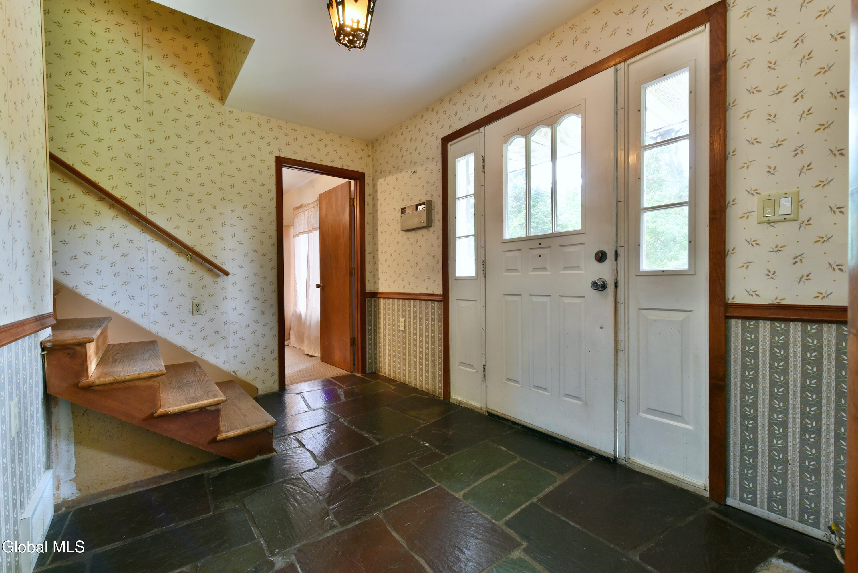 913 Hudson River Road Mechanicville NY 12118