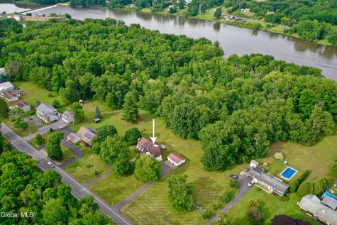 913 Hudson River Road Mechanicville NY 12118