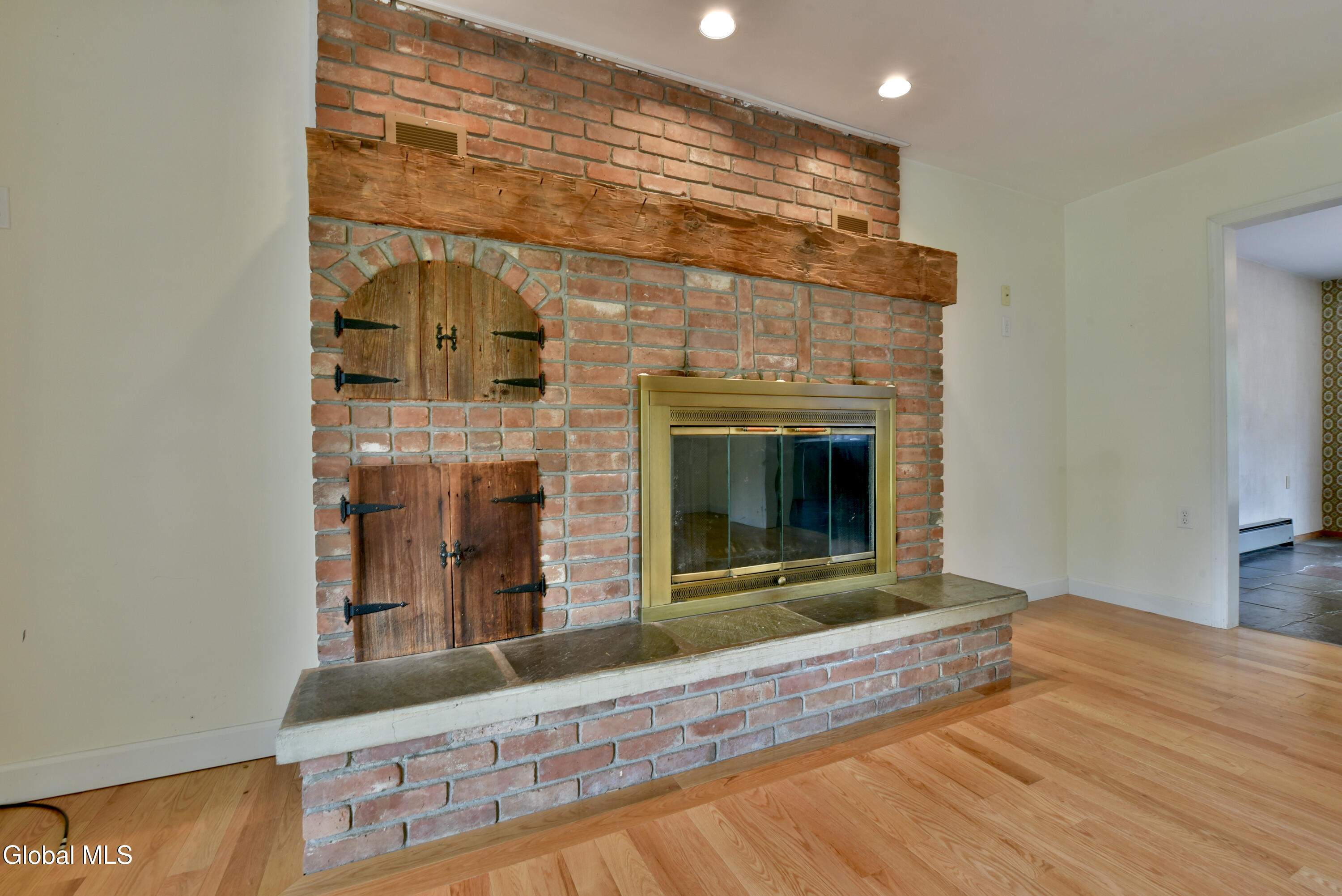 913 Hudson River Road Mechanicville NY 12118