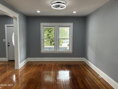 963 Maple Avenue Schenectady NY 12307