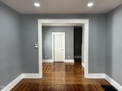 963 Maple Avenue Schenectady NY 12307