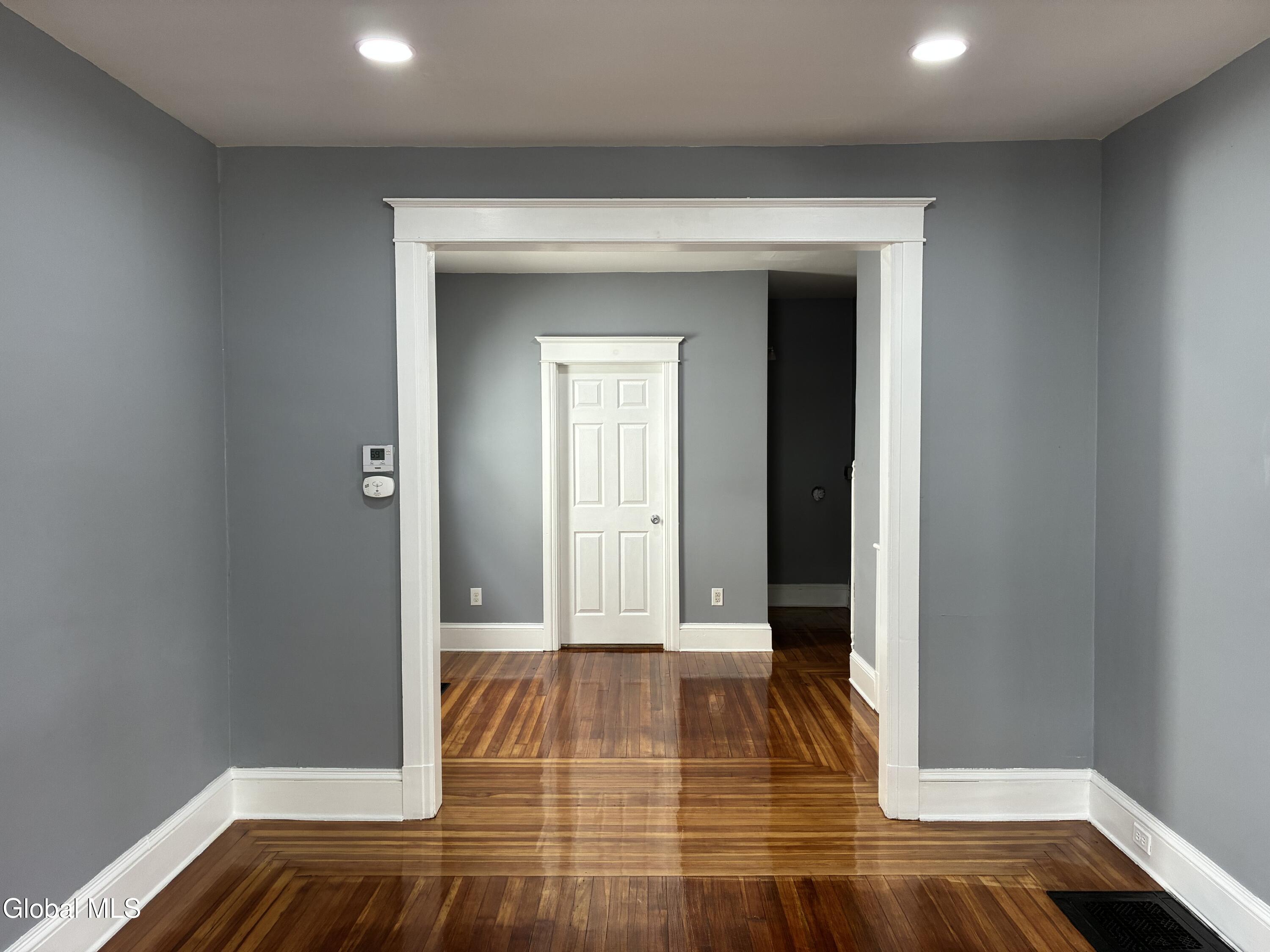 963 Maple Avenue Schenectady NY 12307