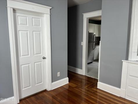 963 Maple Avenue Schenectady NY 12307