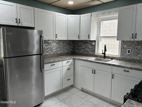 963 Maple Avenue Schenectady NY 12307