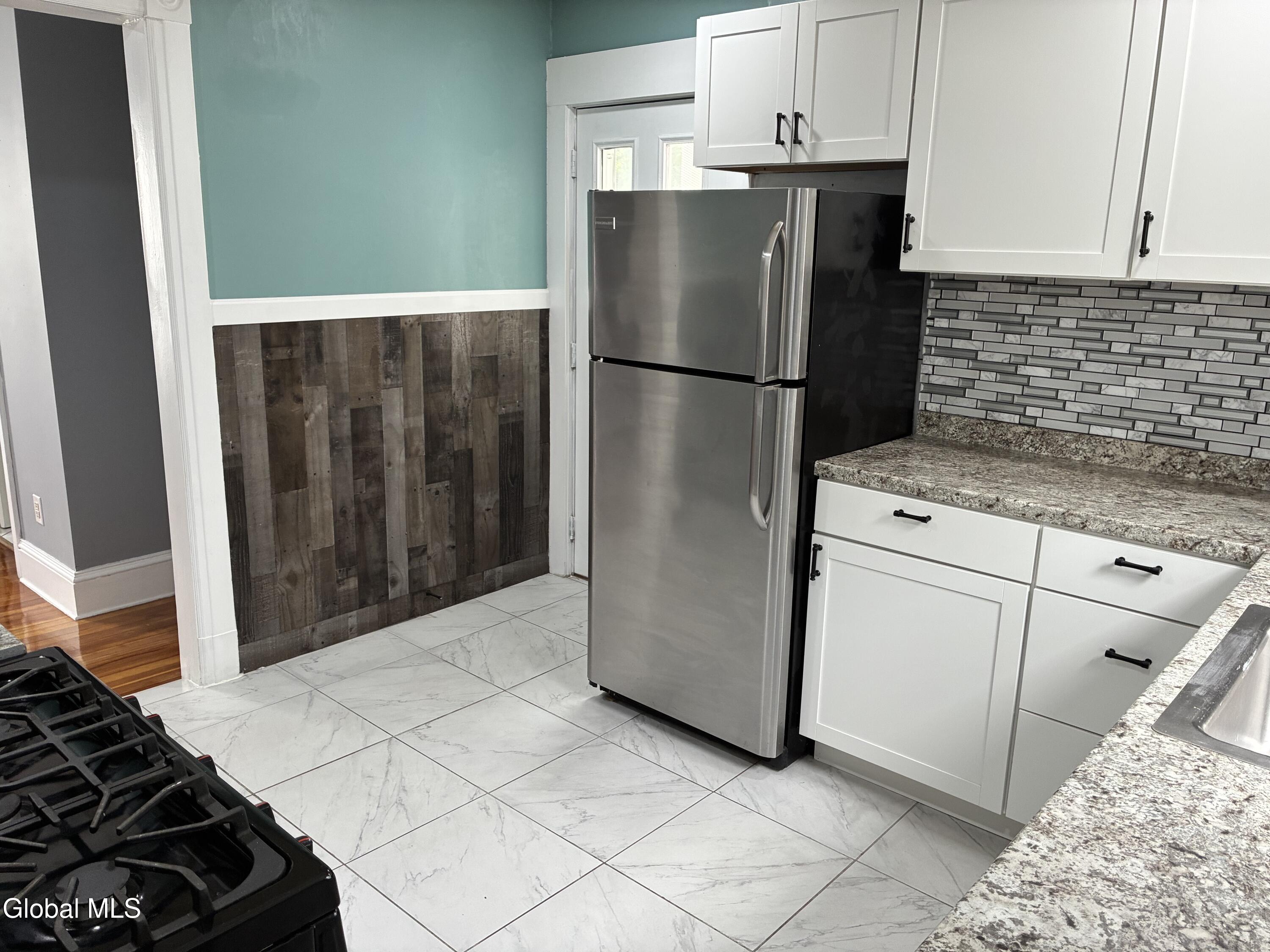 963 Maple Avenue Schenectady NY 12307