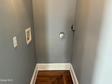 963 Maple Avenue Schenectady NY 12307