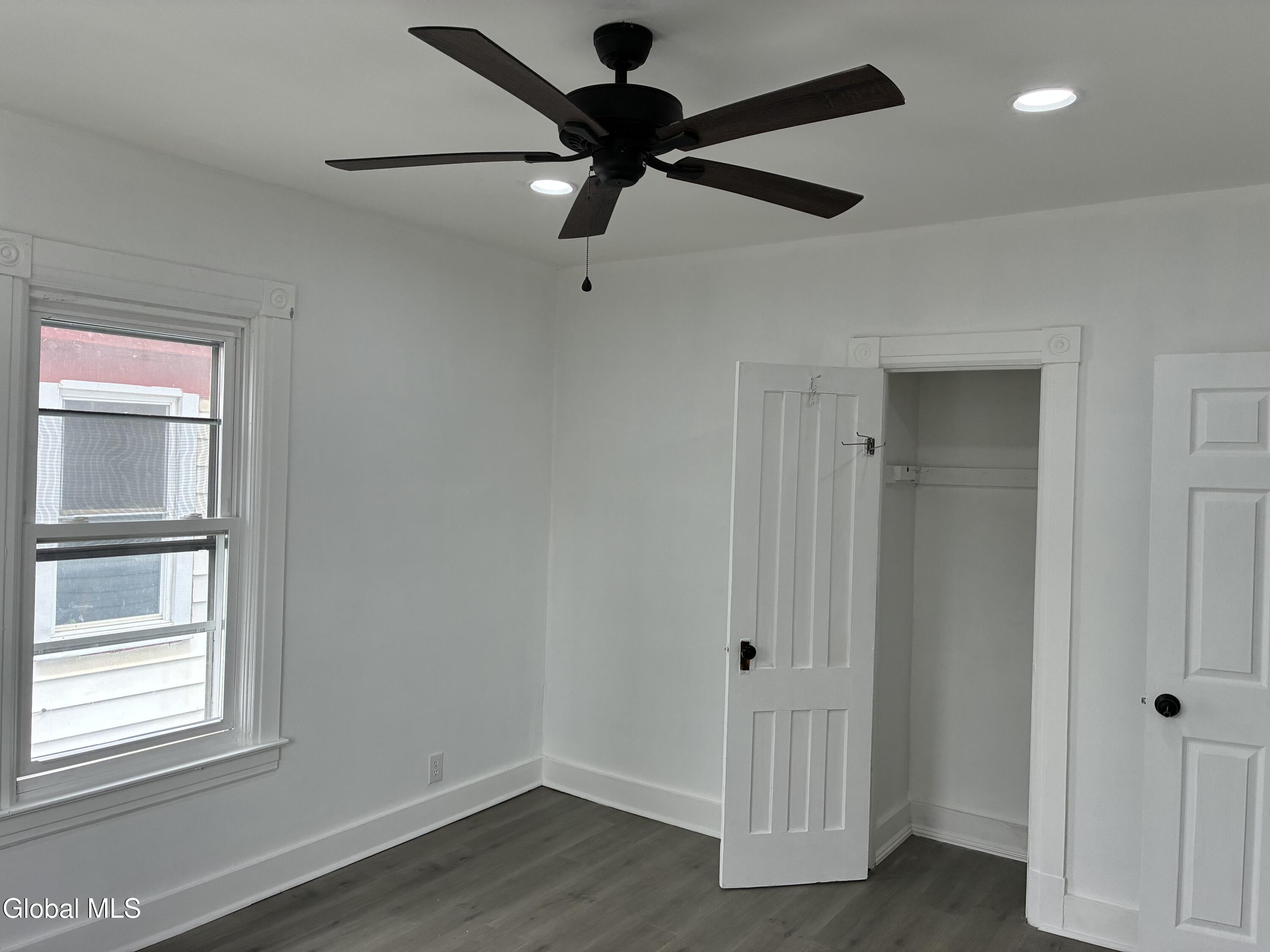 963 Maple Avenue Schenectady NY 12307