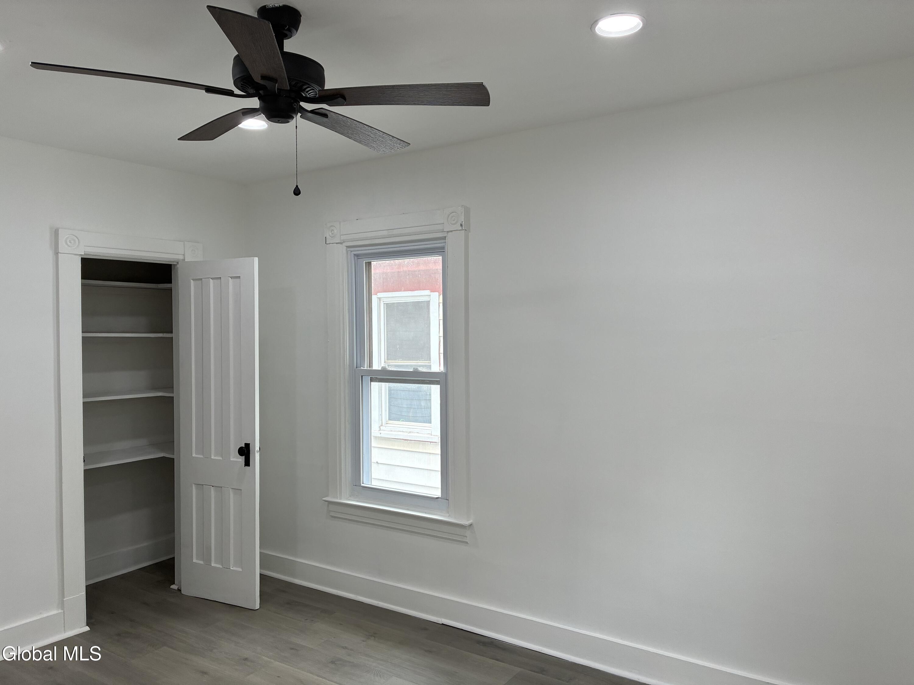 963 Maple Avenue Schenectady NY 12307