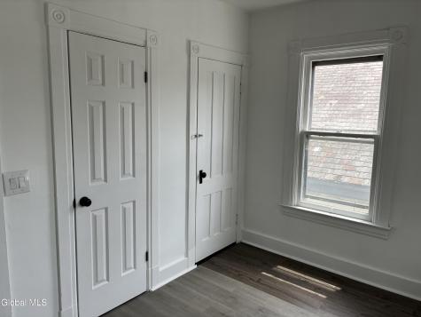963 Maple Avenue Schenectady NY 12307