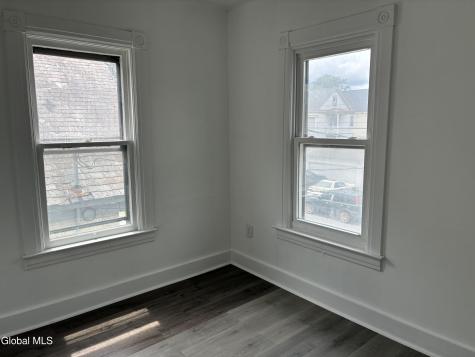 963 Maple Avenue Schenectady NY 12307