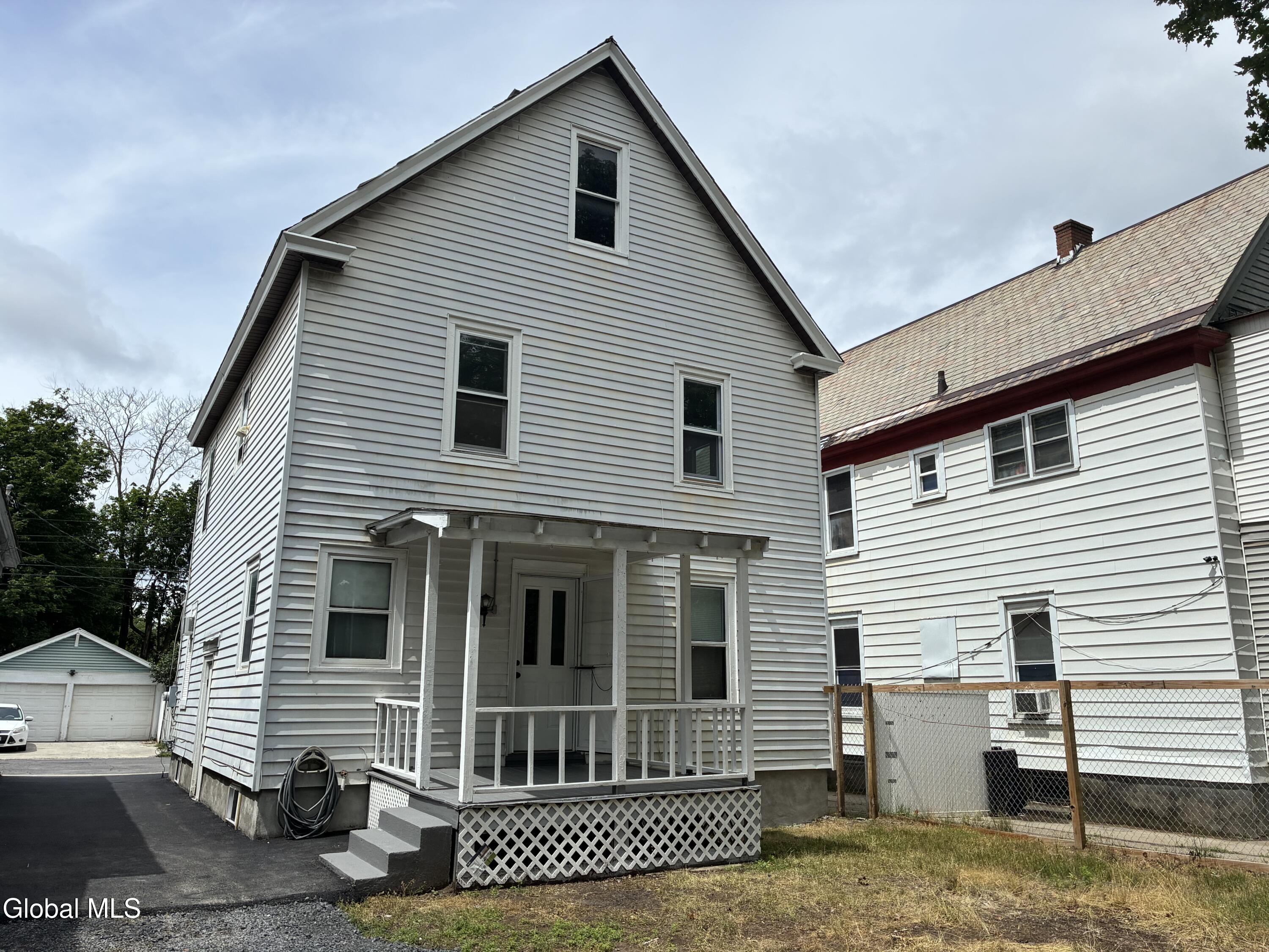 963 Maple Avenue Schenectady NY 12307