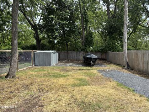 963 Maple Avenue Schenectady NY 12307