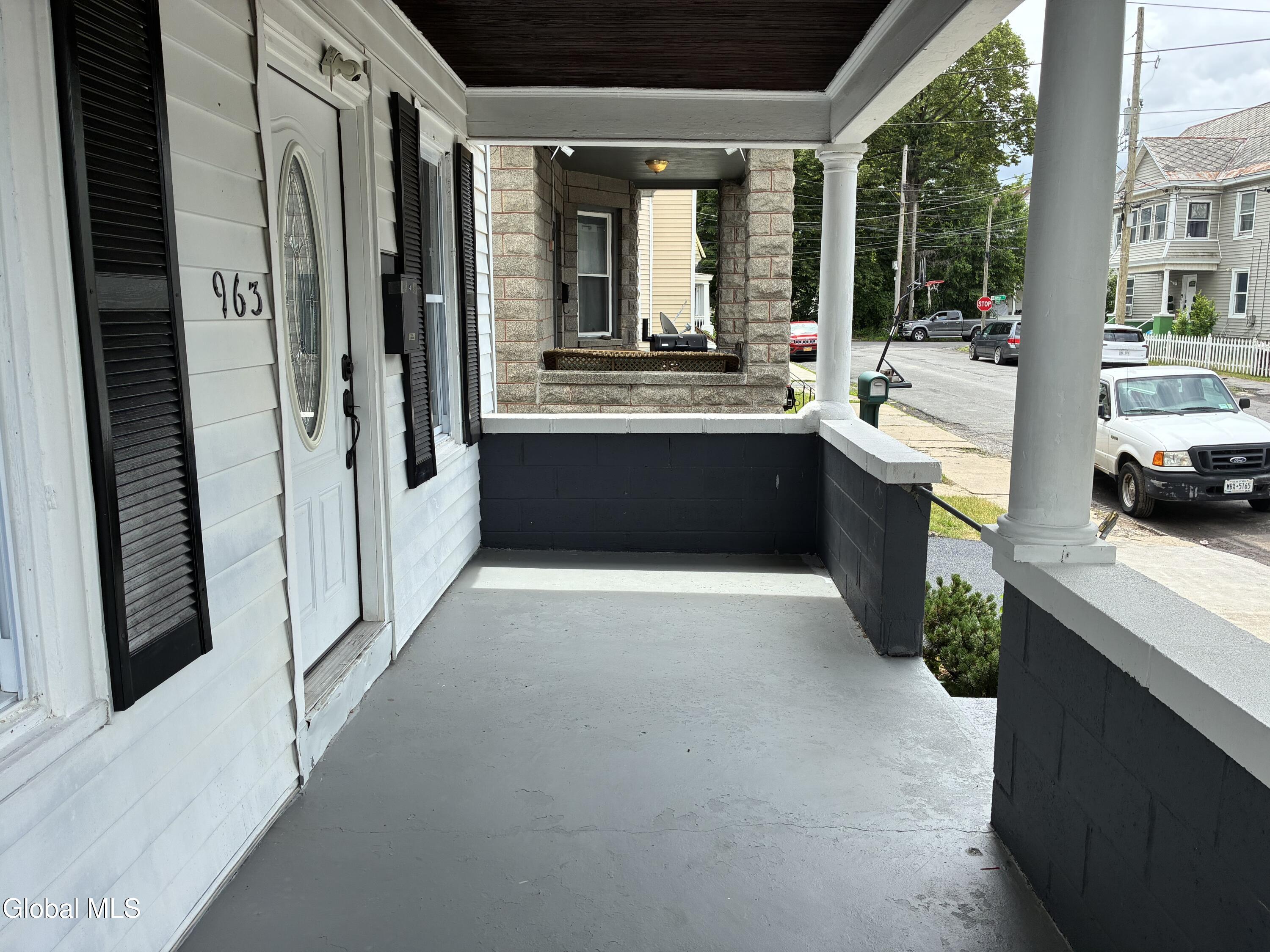 963 Maple Avenue Schenectady NY 12307