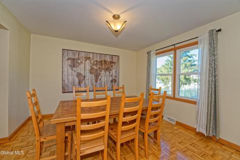 5 Shamrock Circle Latham NY 12110